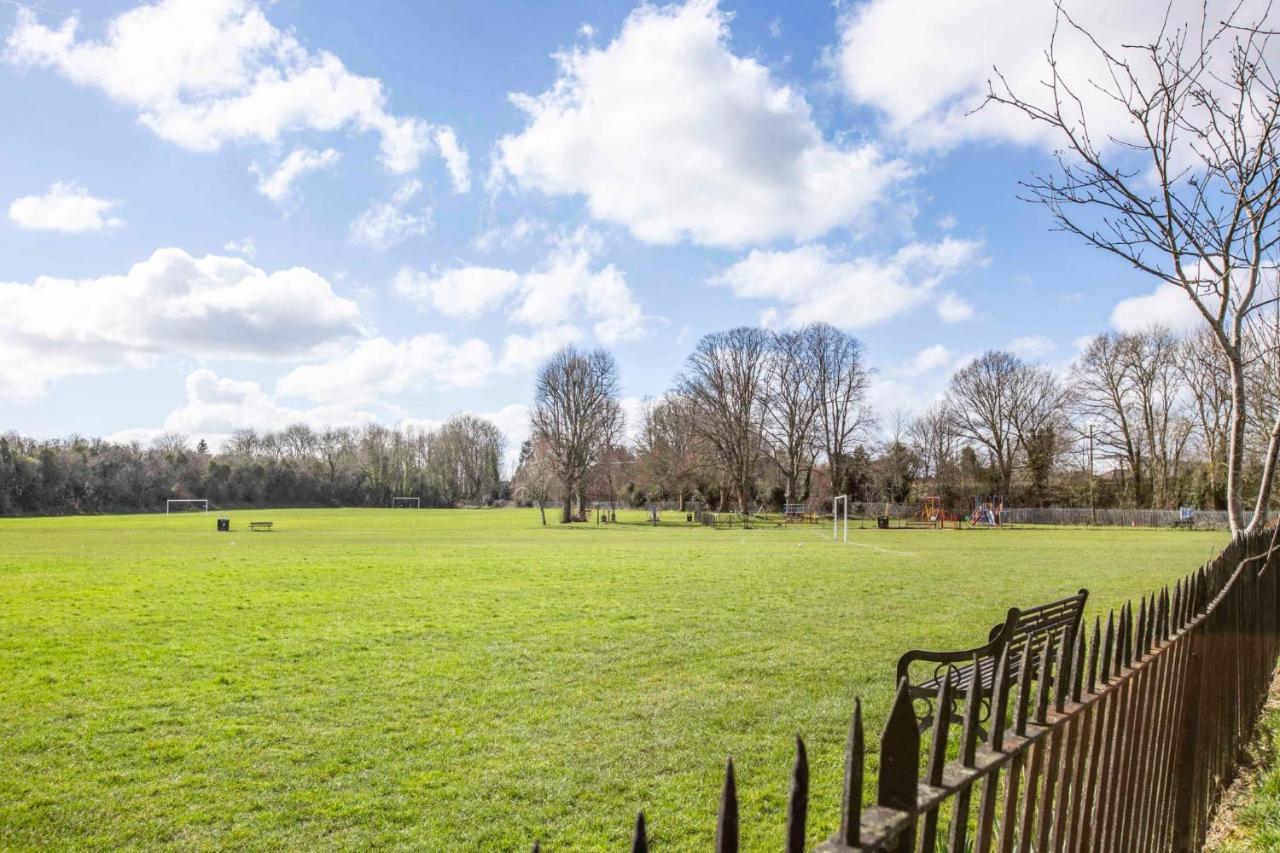 Stunning Character 2Bed Cottage In St Albans Wifi Εξωτερικό φωτογραφία